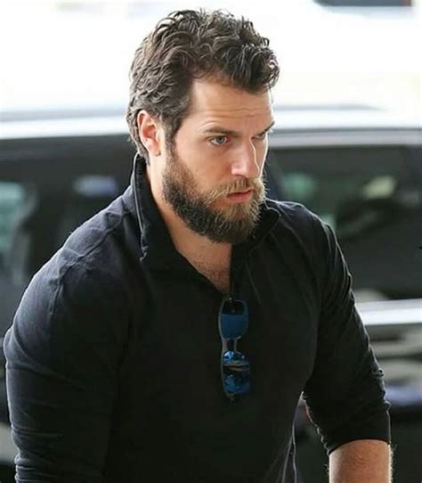 henry cavill haircut|henry cavill full beard.